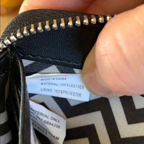 Co-Lab %100 Genuine Leather Women’s Wallet - Picture 8 of 8